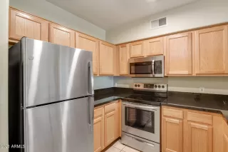 Photo #4: 6269284 Listing