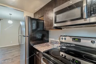 Photo #6: 6269589 Listing