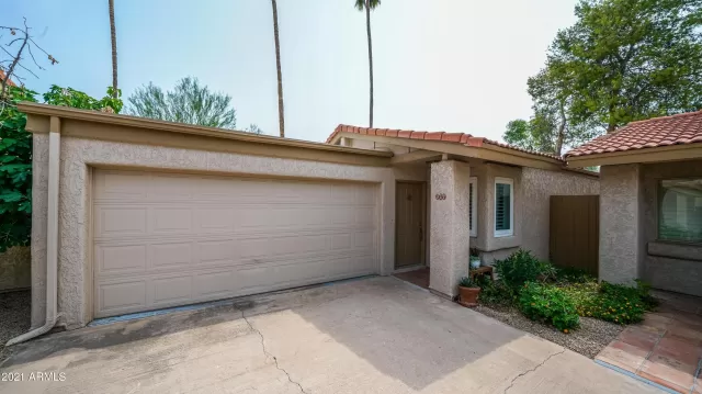 MLS: 6269725 Condo For Sale