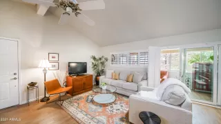 Photo #2: 6269725 Listing 