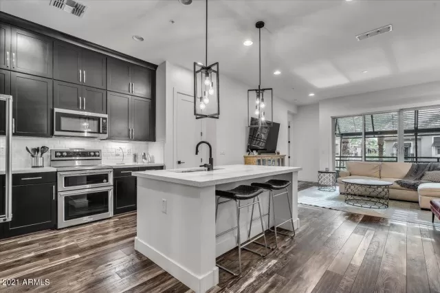 MLS: 6269768 Condo For Sale