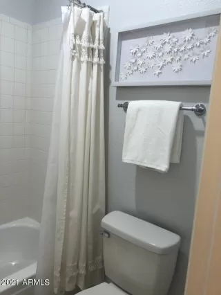 Photo #6: 6270002 Listing 
