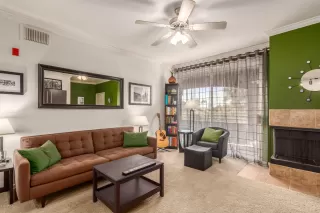 Photo #2: 6270146 Listing