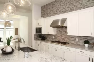 Photo #5: 6270179 Listing 