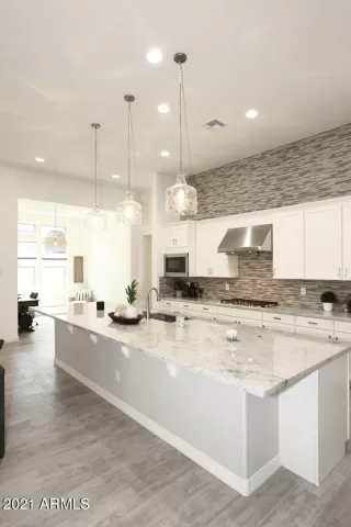 Photo #6: 6270179 Listing 