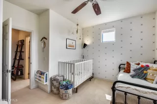 Photo #5: 6270232 Listing