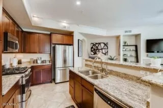 Photo #5: 6270380 Listing