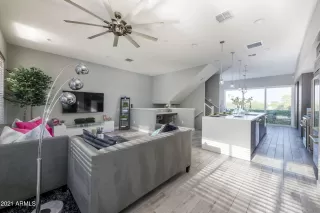Photo #5: 6270433 Listing 