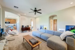 Photo #5: 6270440 Listing 