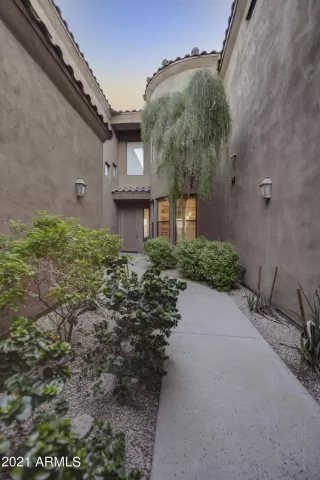 Photo #3: 6270935 Listing