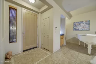 Photo #5: 6270935 Listing