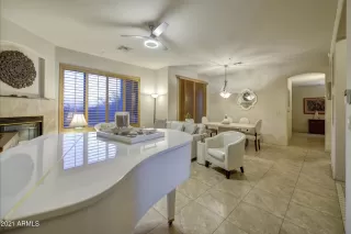 Photo #6: 6270935 Listing