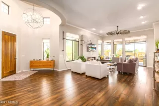 Photo #2: 6271006 Listing 