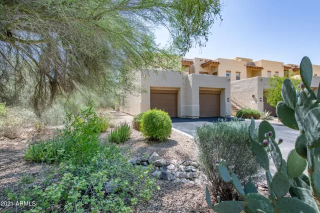 MLS: 6271016 Condo For Sale