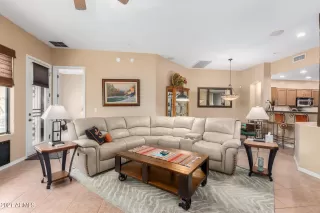 Photo #3: 6271100 Listing 