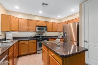 Photo #5: 6271100 Listing 