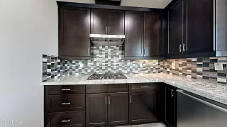 Photo #5: 6271143 Listing