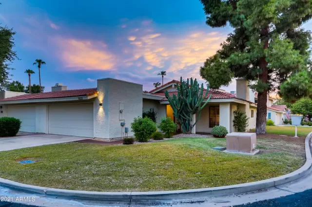 MLS: 6271200 Condo For Sale