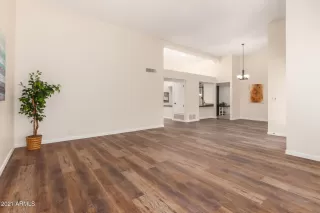 Photo #4: 6271351 Listing