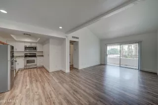 Photo #6: 6271660 Listing 