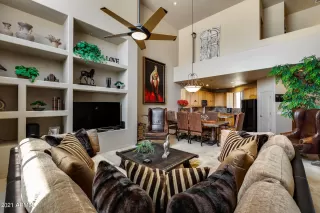 Photo #5: 6271885 Listing