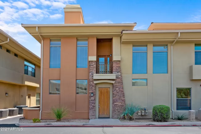 MLS: 6272164 Condo For Sale