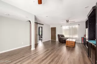 Photo #5: 6272177 Listing