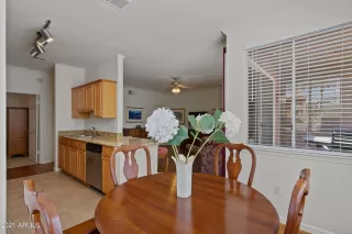 Photo #5: 6272223 Listing