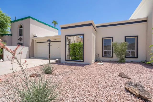 MLS: 6272228 Condo For Sale