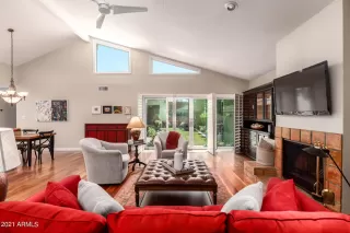 Photo #5: 6272234 Listing