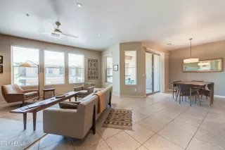 Photo #6: 6272421 Listing