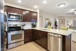 Photo #2: 6272459 Listing 