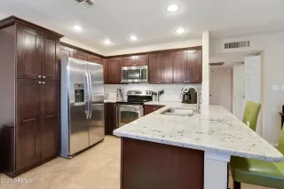 Photo #4: 6272459 Listing 