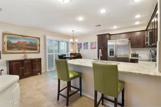 Photo #5: 6272459 Listing 