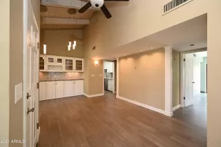 Photo #2: 6272501 Listing 