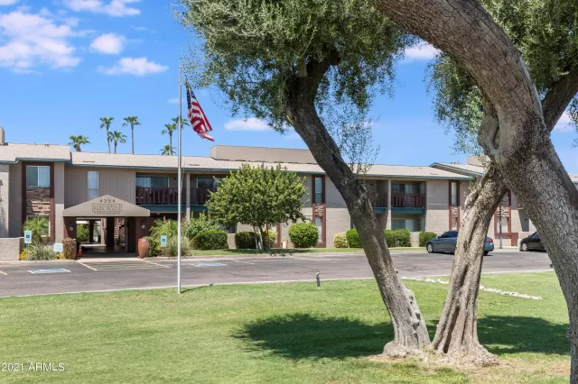 MLS: 6272876 Condo For Sale