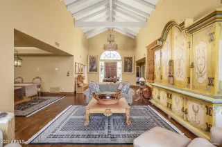 Photo #6: 6273092 Listing