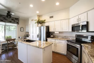 Photo #6: 6273277 Listing 