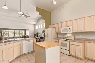 Photo #6: 6273287 Listing