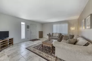 Photo #5: 6273318 Listing