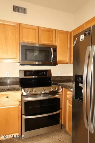 Photo #6: 6273463 Listing