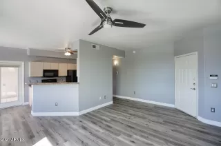 Photo #5: 6273550 Listing 