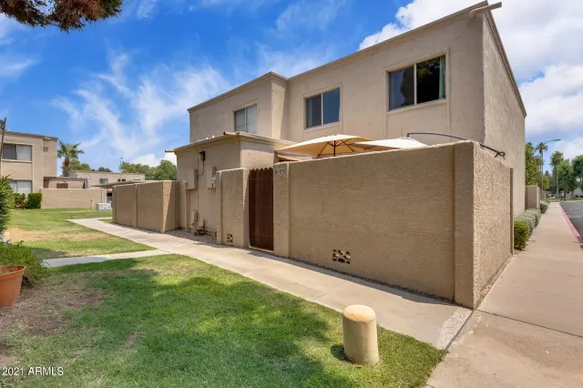 MLS: 6273715 Condo For Sale