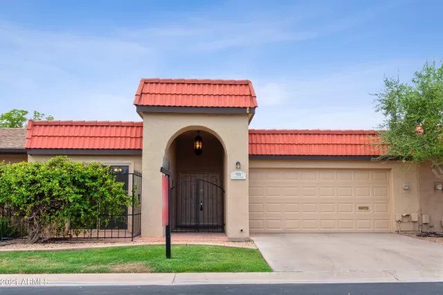 MLS: 6273791 Condo For Sale
