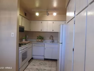 Photo #5: 6273917 Listing 
