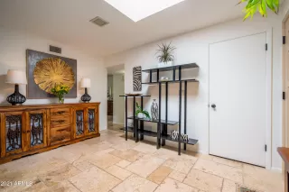 Photo #6: 6273984 Listing