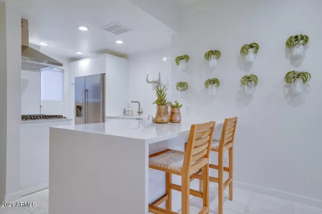 MLS: 6274229 Condo For Sale