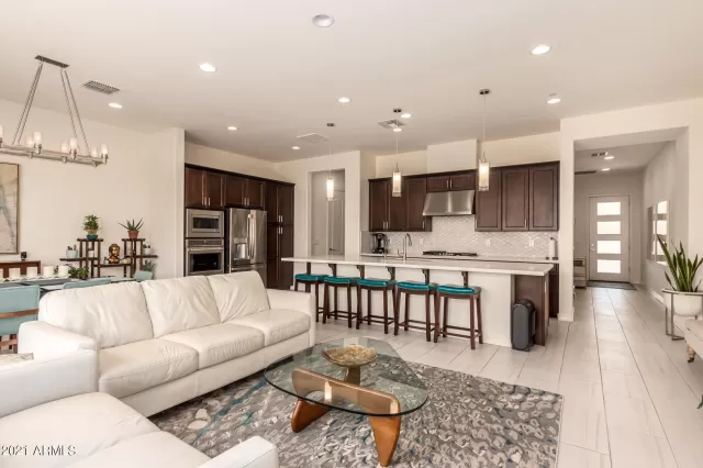 MLS: 6274418 Condo For Sale