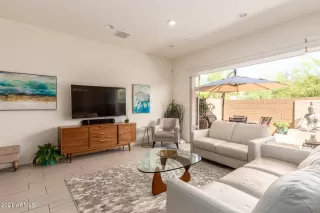 Photo #5: 6274418 Listing