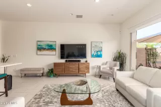 Photo #6: 6274418 Listing